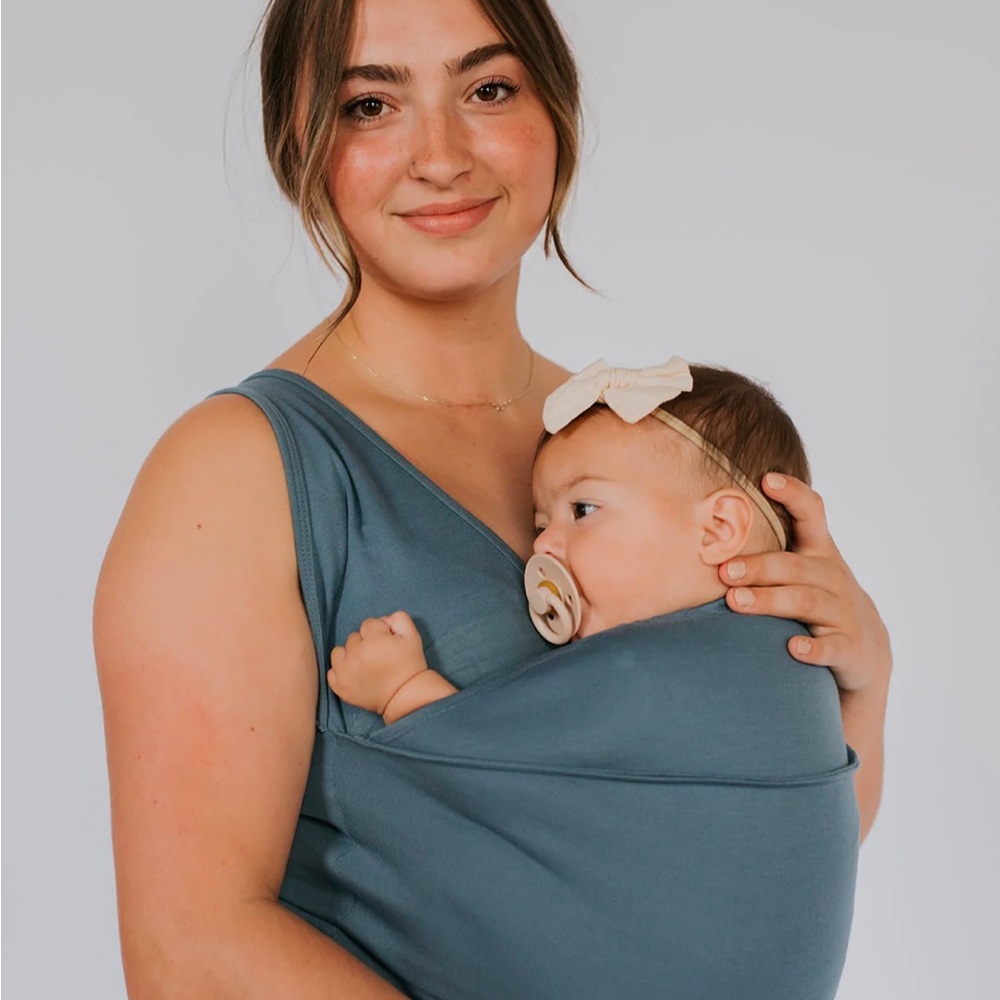 Lalabu soothe shirt in Blue/Brook size large NWT